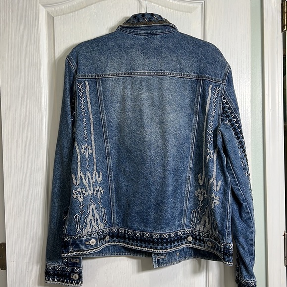 Free People denim jacket we the free size L excellent condition. - Picture 5 of 8